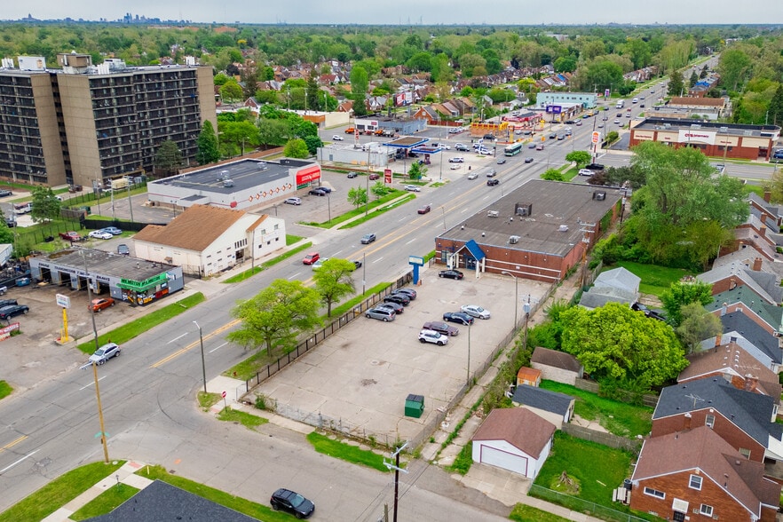 19141 Greenfield Rd, Detroit, MI for lease - Building Photo - Image 3 of 6