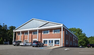 6515 Main St, Trumbull, CT for lease Building Photo- Image 1 of 7