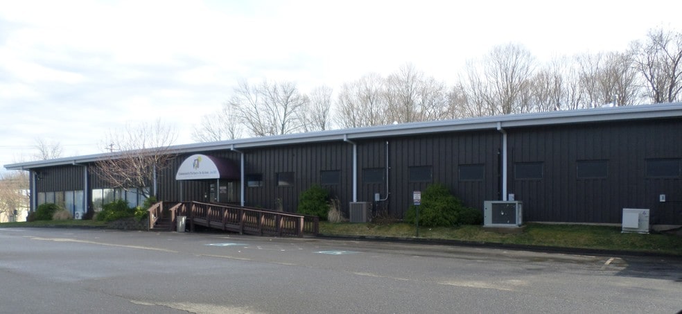 995 Sherman Ave, Hamden, CT for sale - Primary Photo - Image 1 of 1