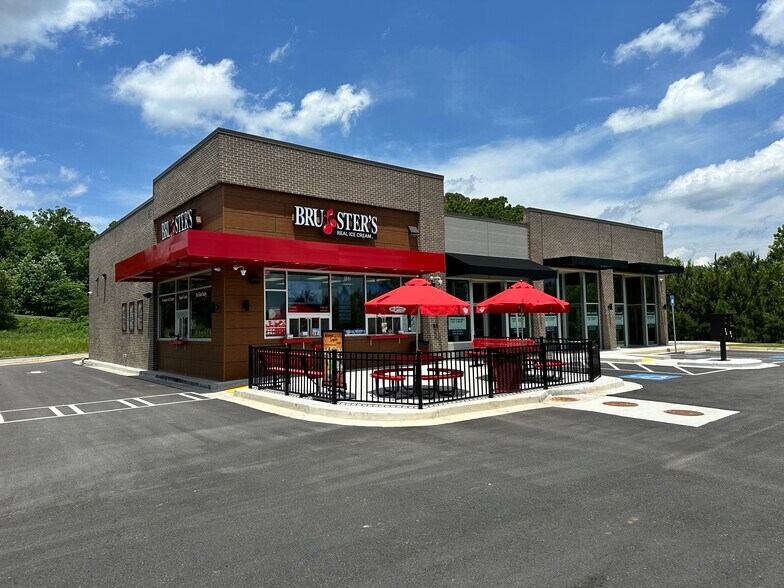 83 N Georgia Ave, Dawsonville, GA for sale - Building Photo - Image 1 of 1