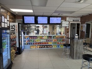 1711-1759 N Powerline Rd, Pompano Beach, FL for lease Interior Photo- Image 1 of 5