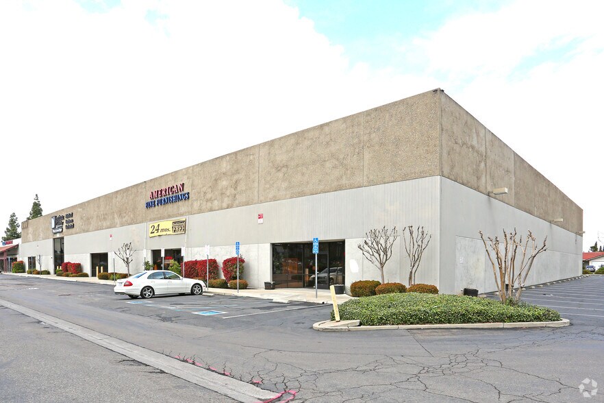 1777 E Hammer Ln, Stockton, CA, 95210 Retail Space For Lease