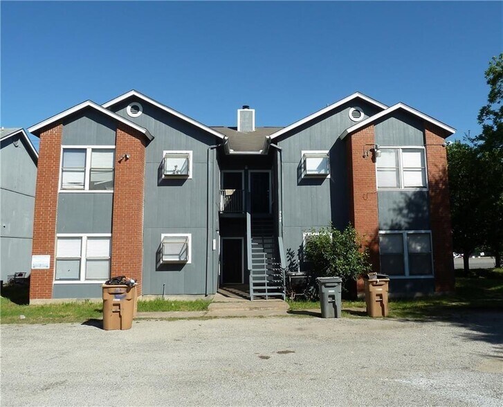 9504 Menchaca Rd, Austin, TX for sale - Primary Photo - Image 1 of 1