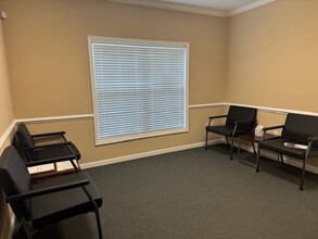 147 Commons Way, Greenville, SC for lease Building Photo- Image 1 of 4