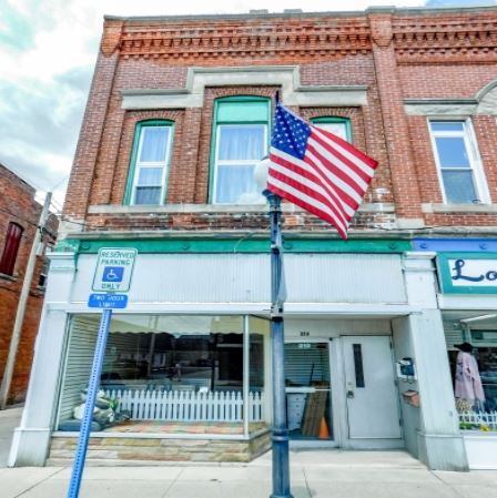 213 W Market St, Bluffton, IN for sale - Building Photo - Image 1 of 1