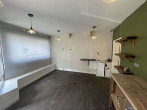 33 North Ln, Leeds for lease Building Photo- Image 2 of 2