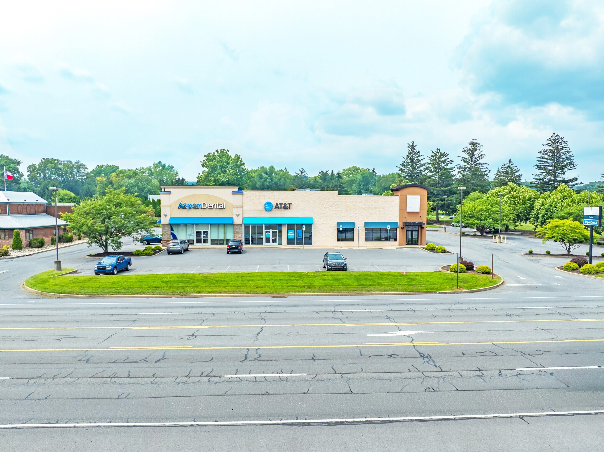 1597 N Susquehanna Trl, Selinsgrove, PA for sale Building Photo- Image 1 of 8