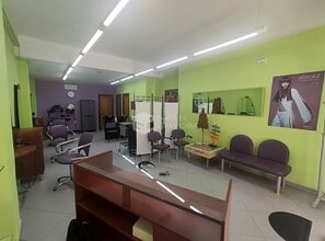 Retail in Canovelles, Barcelona for lease Interior Photo- Image 2 of 9