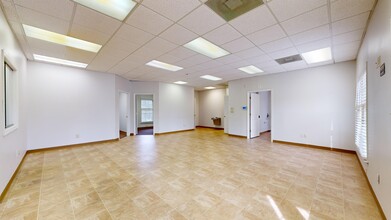 3575 Macon Rd, Columbus, GA for lease Building Photo- Image 2 of 11