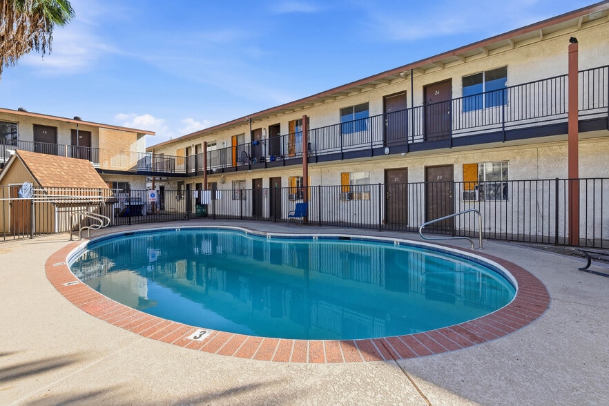 4323 N 27th Ave, Phoenix, AZ for sale - Building Photo - Image 1 of 6