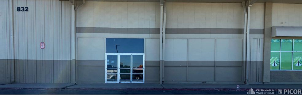 800-834 E Fry Blvd, Sierra Vista, AZ for lease - Building Photo - Image 1 of 4