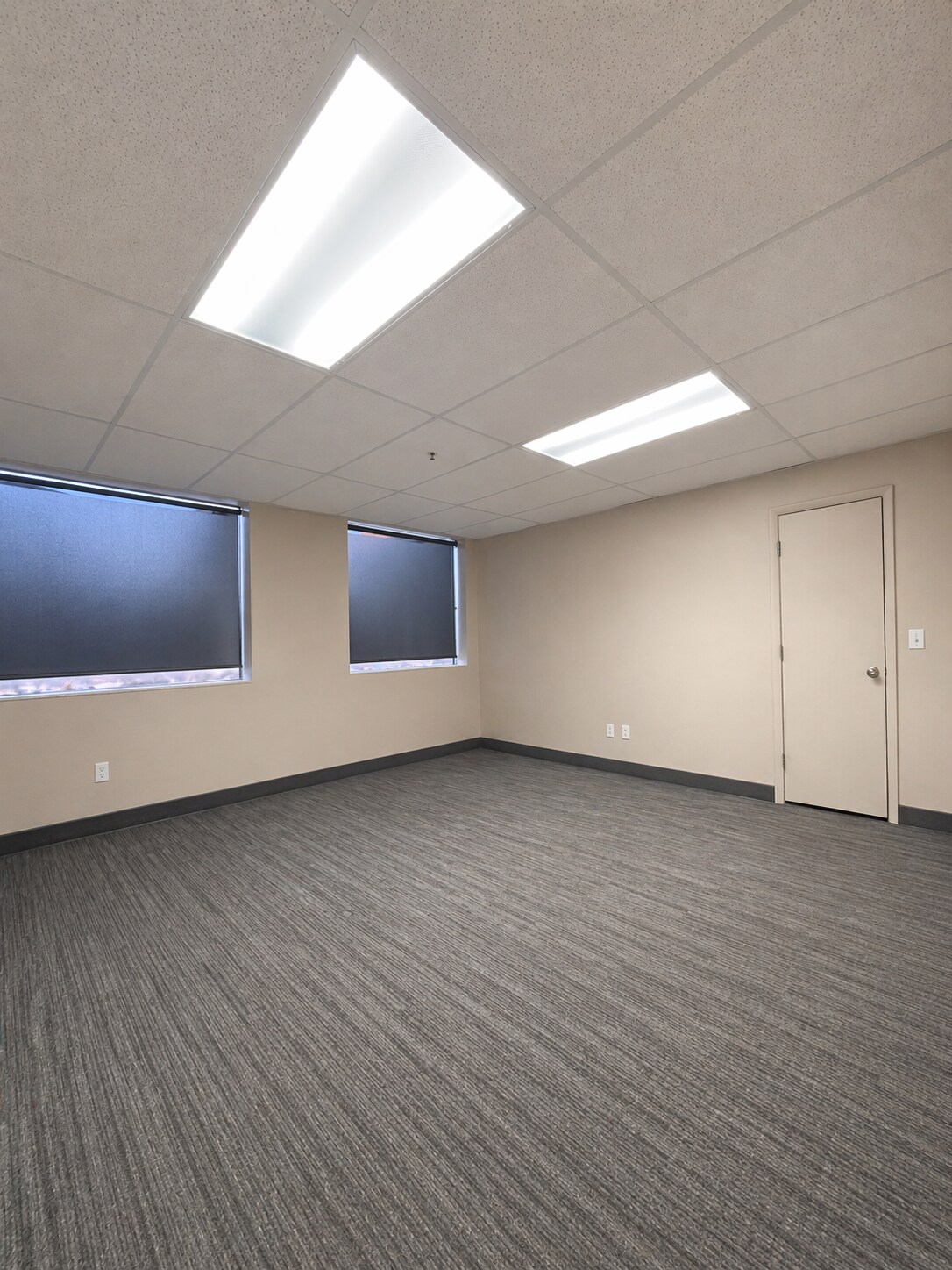 95 W 100 S, Logan, UT for lease Interior Photo- Image 1 of 3