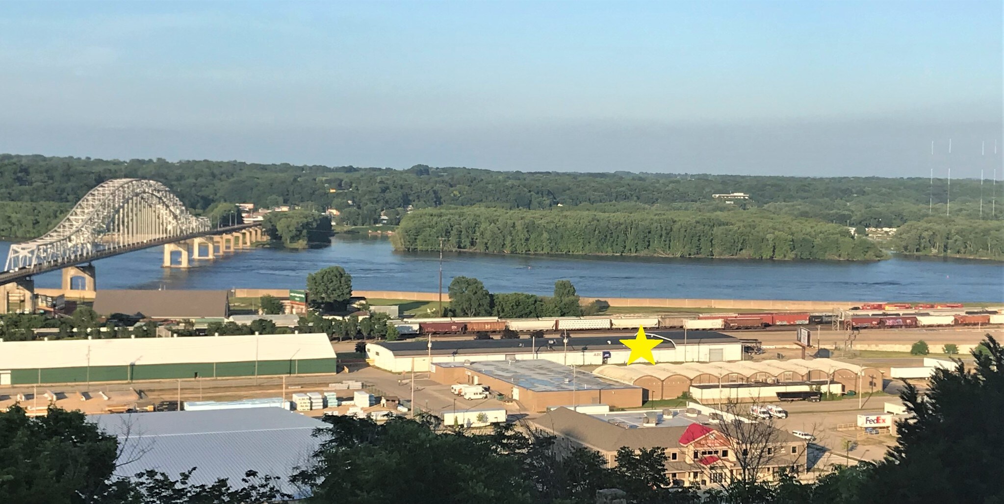 200 S Main St, Dubuque, IA for sale Primary Photo- Image 1 of 1