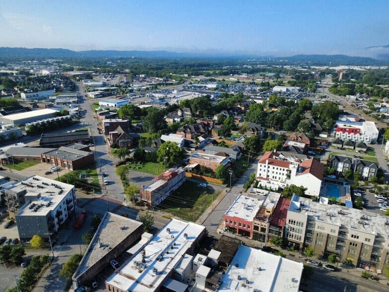 100 E Main St, Chattanooga, TN for sale - Aerial - Image 3 of 4