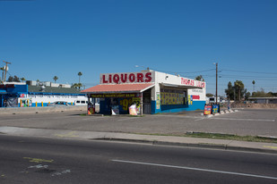 2807 N 35th Ave, Phoenix AZ - Drive Through Restaurant