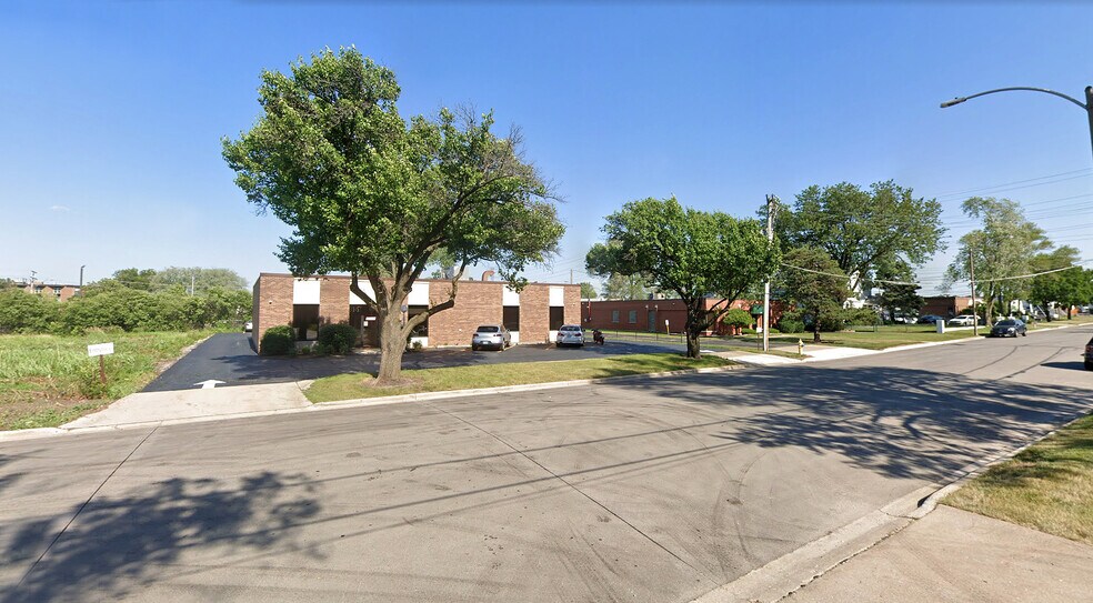 851 N Addison Ave, Elmhurst, IL for sale - Building Photo - Image 1 of 1