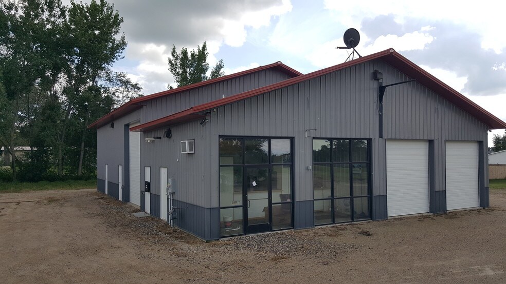 308 Main St E, Clarks Grove, MN for sale - Building Photo - Image 1 of 1