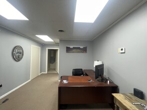 1775 Lelia Dr, Jackson, MS for lease Interior Photo- Image 1 of 3