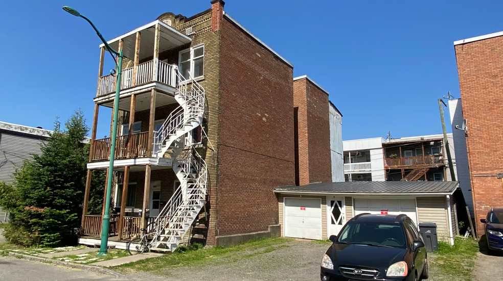 1131 Av Lévis, Shawinigan, QC for sale - Building Photo - Image 2 of 2