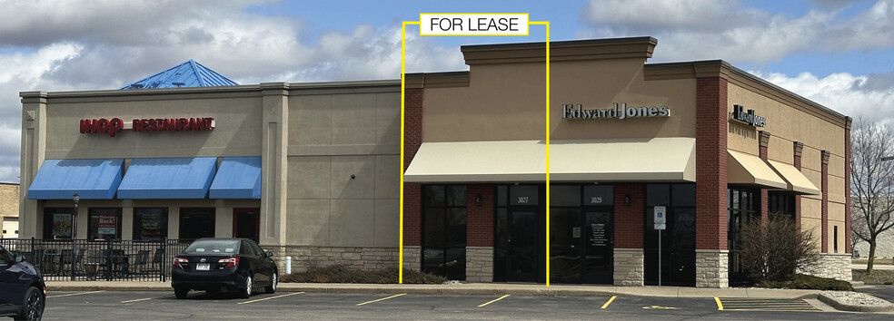 3025-3027 Village Park Dr, Plover, WI for lease - Building Photo - Image 1 of 7