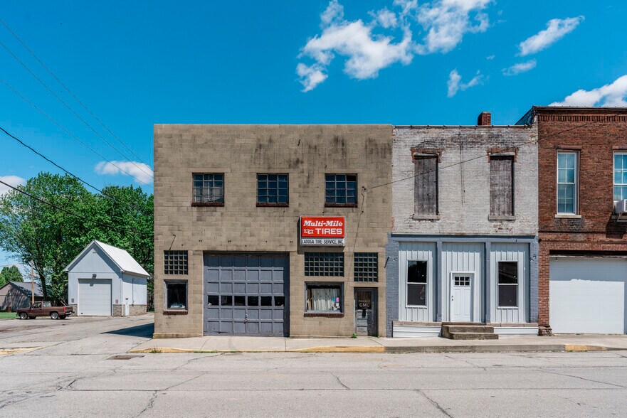 111 N Washington St, Ladoga, IN 47954