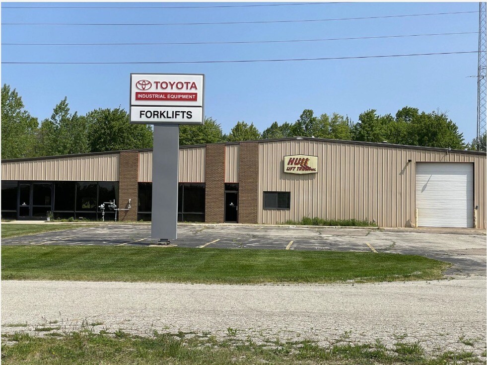 2885 Coloma Rd, Coloma, MI for sale Primary Photo- Image 1 of 1