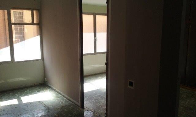 Lleida, LER 25003 - Unit 01 -  - Interior Photo - Image 1 of 2