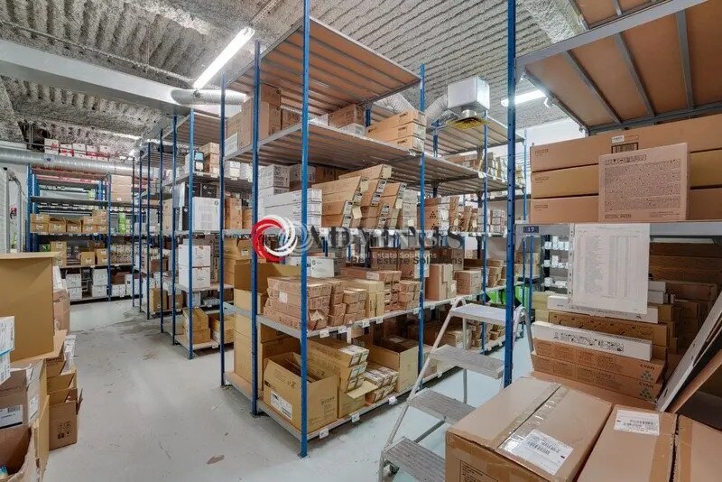 Flex in Villiers-sur-Marne for lease - Interior Photo - Image 3 of 11