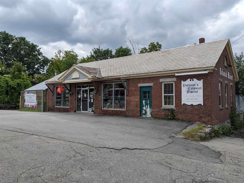 109.5 Pleasant -1, Claremont, NH for sale Primary Photo- Image 1 of 1