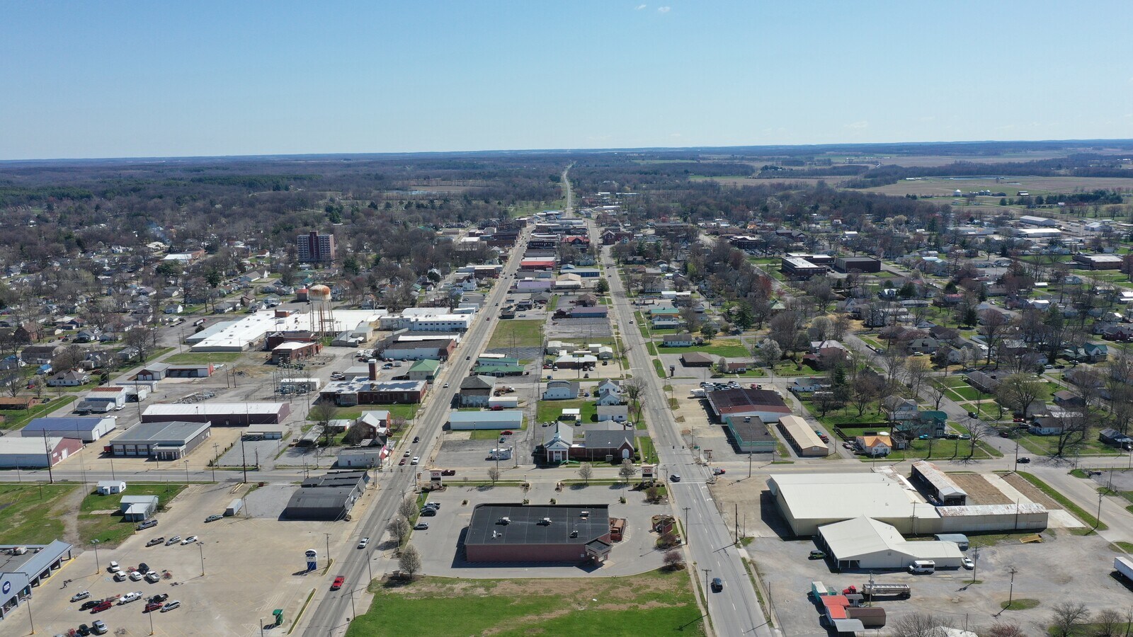 1411 W Main St, Fairfield, IL 62837 | LoopNet