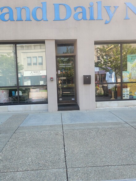 217 E Main St, Midland, MI for sale - Building Photo - Image 1 of 1