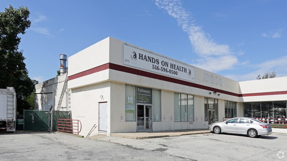 817 Sunrise Hwy Lynbrook Ny 11563 Property Record Loopnet Com