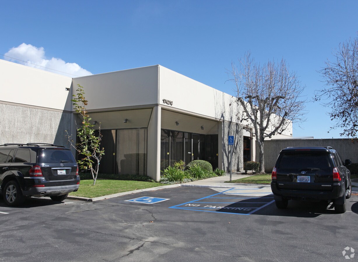 17421 E Gale Ave, City Of Industry, CA 91748