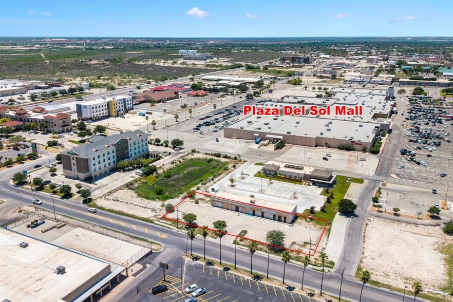 159 Braddie Dr, Del Rio, TX for sale - Building Photo - Image 3 of 29