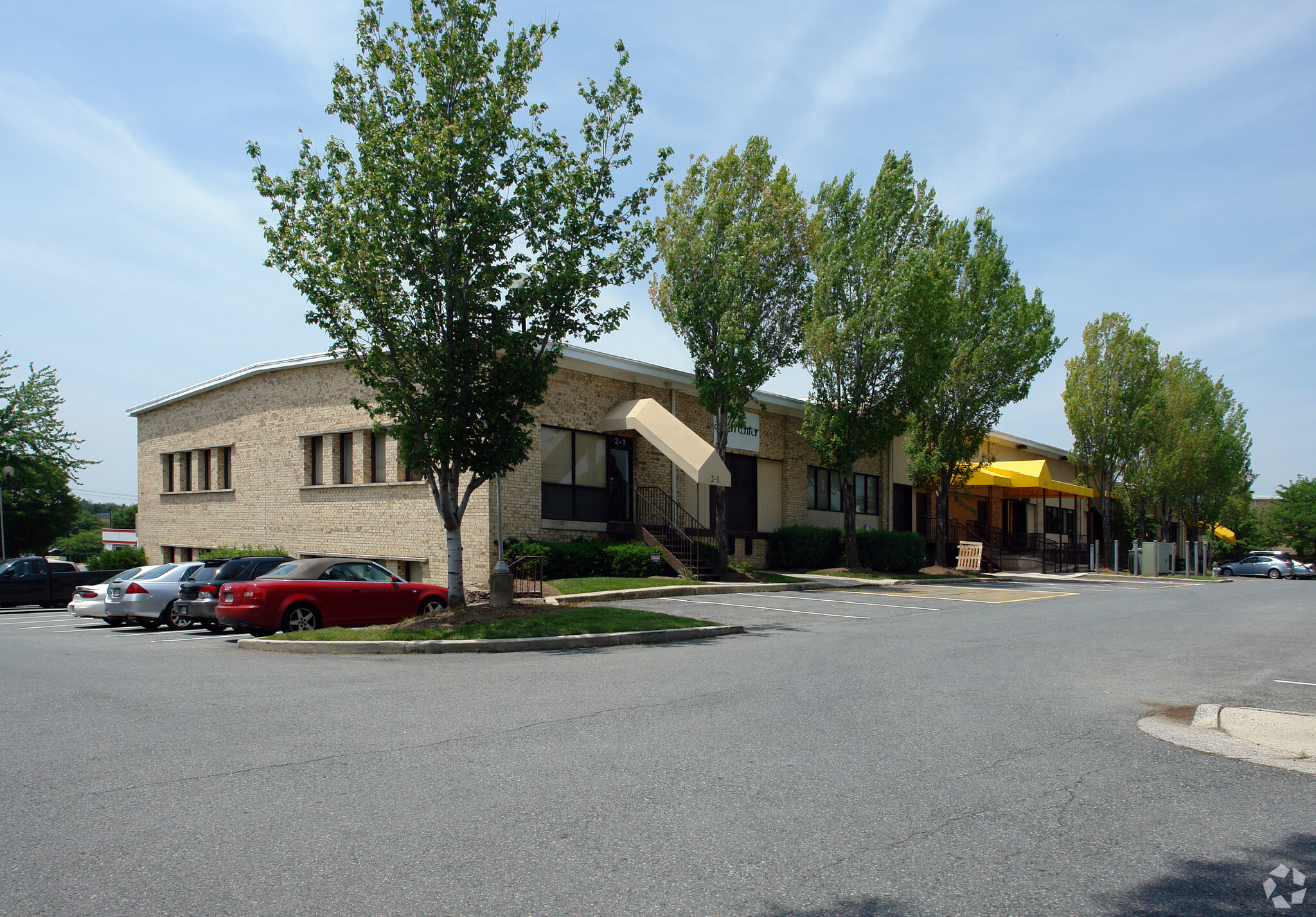 2 Metropolitan Ct, Gaithersburg, MD for lease Primary Photo- Image 1 of 2