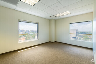 800 S Douglas Rd, Coral Gables, FL for lease Interior Photo- Image 2 of 4