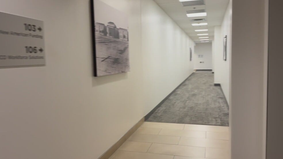 2121 W Chandler Blvd, Chandler, AZ for lease - Commercial Listing Video - Image 2 of 10