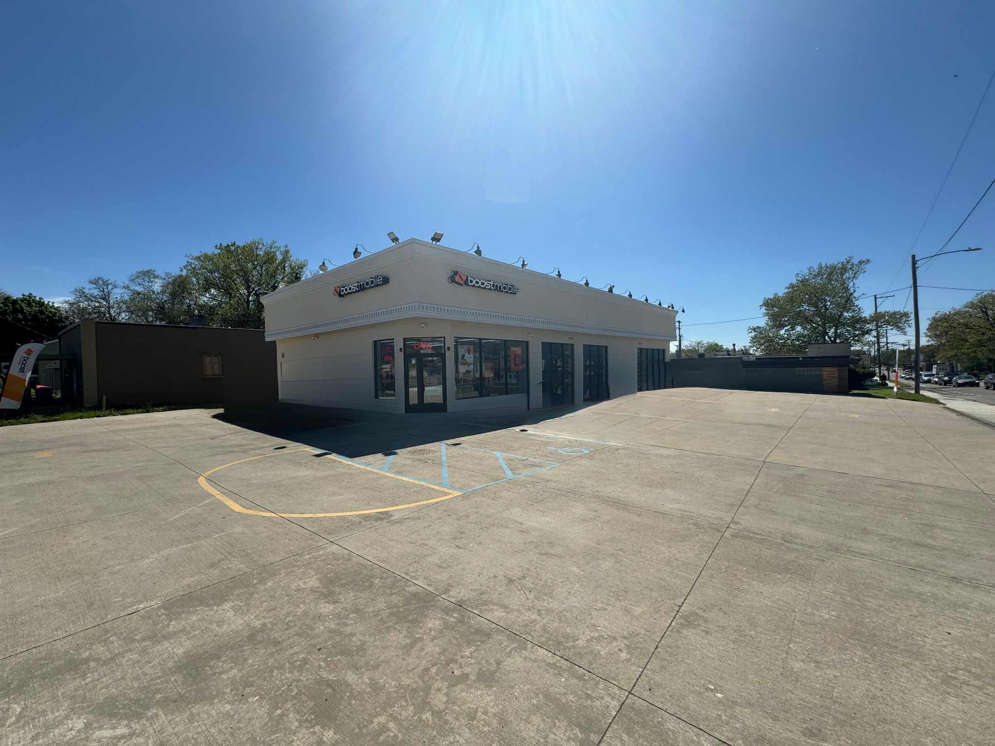 2005 Kalamazoo Ave SE, Grand Rapids, MI for sale Building Photo- Image 1 of 1