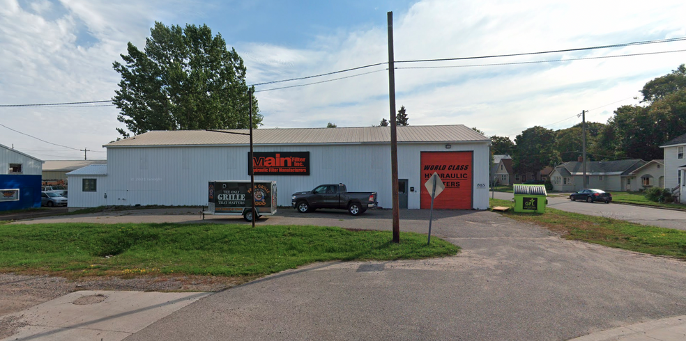 815 Meridian St, Sault Sainte Marie, MI for lease - Primary Photo - Image 1 of 1