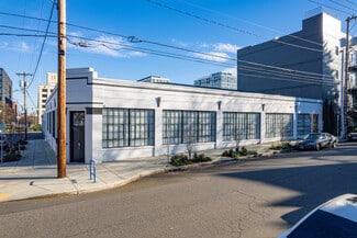 More details for 1640 NW Irving St, Portland, OR - Office for Sale