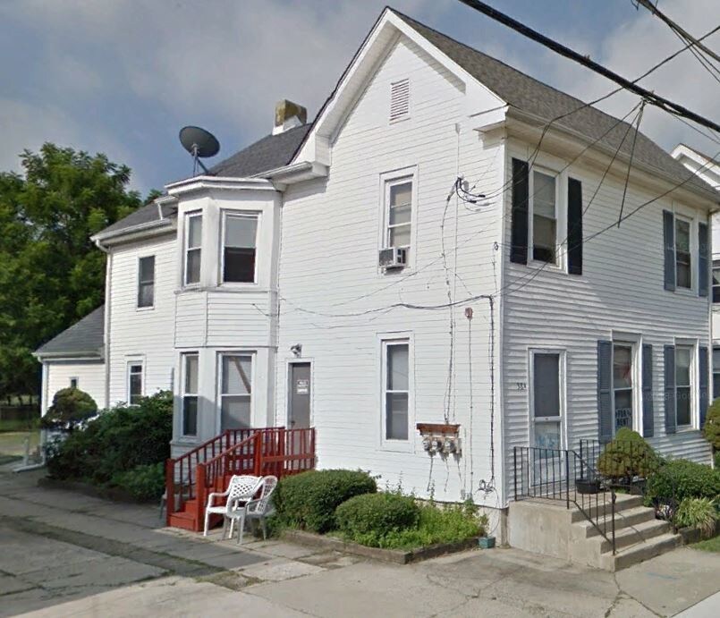 38 W Main St, Wrightstown, NJ 08562