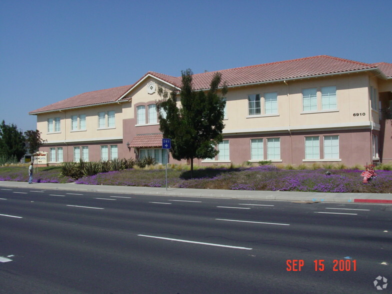 6910 Santa Teresa Blvd, San Jose, CA for lease - Building Photo - Image 2 of 5