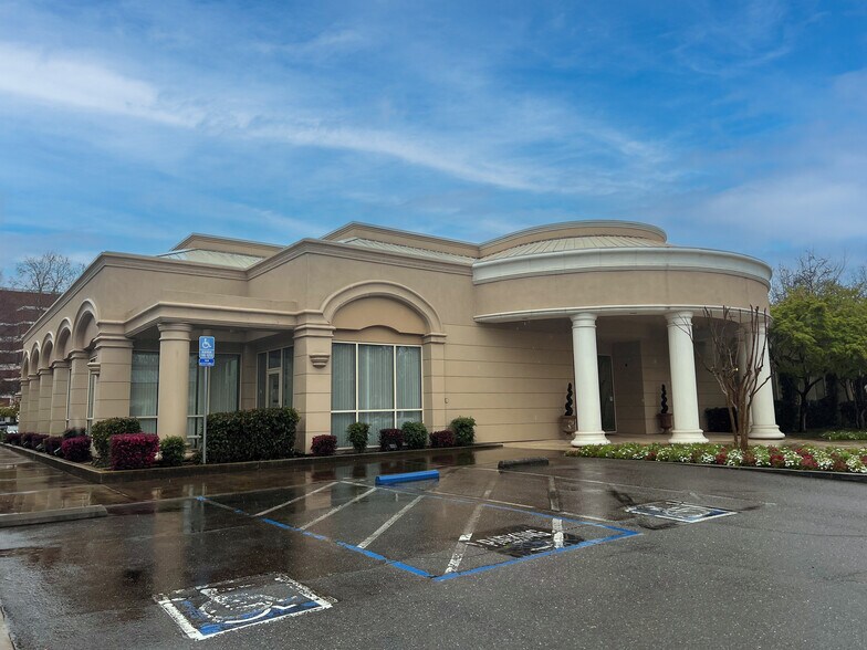 3414 Brookside Rd, Stockton, CA for sale - Building Photo - Image 1 of 1