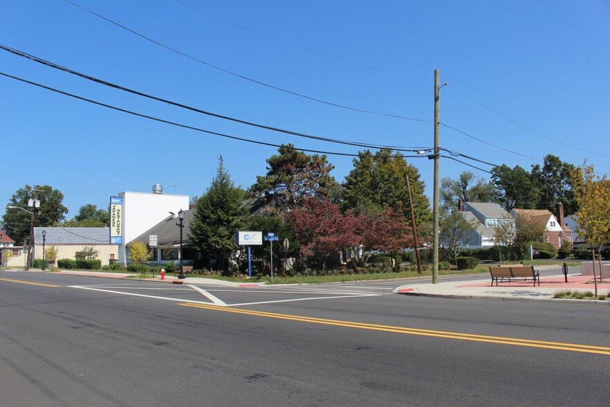 1405 Teaneck Rd, Teaneck, NJ for sale - Primary Photo - Image 1 of 1