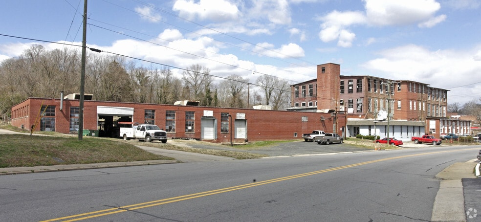 121-125 Boone Rd, Eden, NC for sale - Building Photo - Image 2 of 2