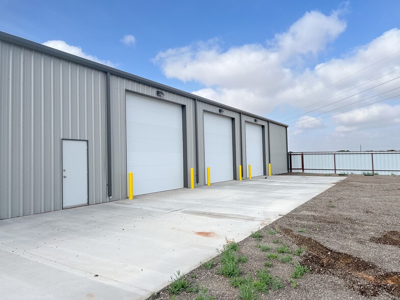 6704 Yonkers Avenue, Lubbock, TX for sale - Building Photo - Image 2 of 7