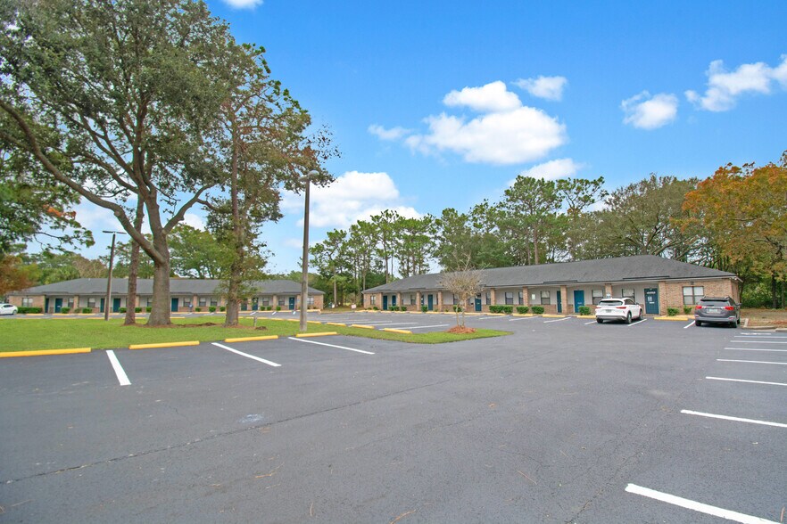 Office in Jacksonville, FL for sale - Primary Photo - Image 1 of 1