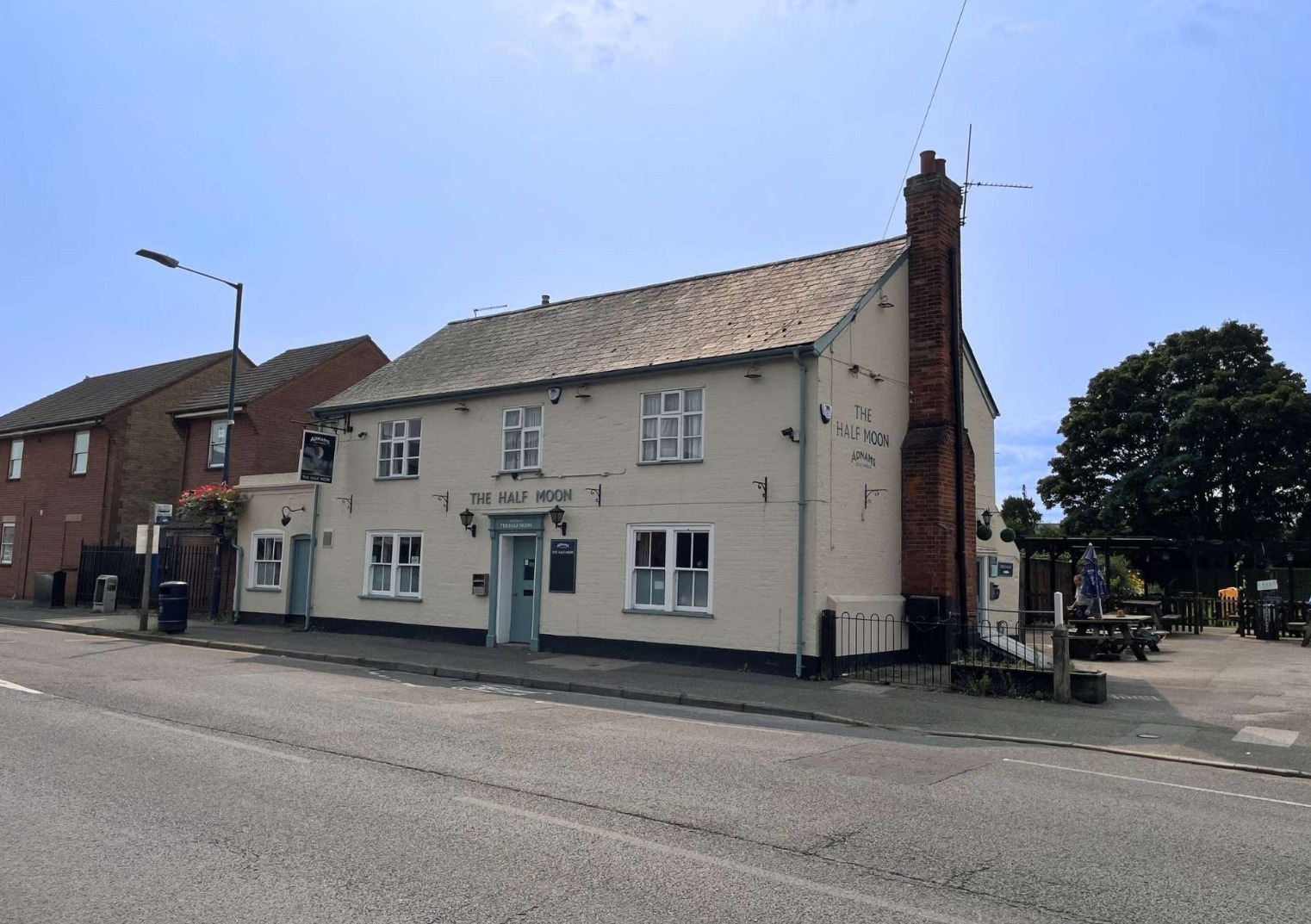 303 High St, Felixstowe for sale Primary Photo- Image 1 of 7