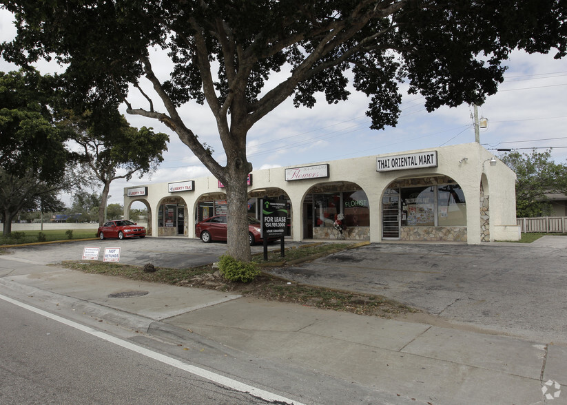 2501-2507 Sheridan St, Hollywood, FL for lease - Primary Photo - Image 1 of 5