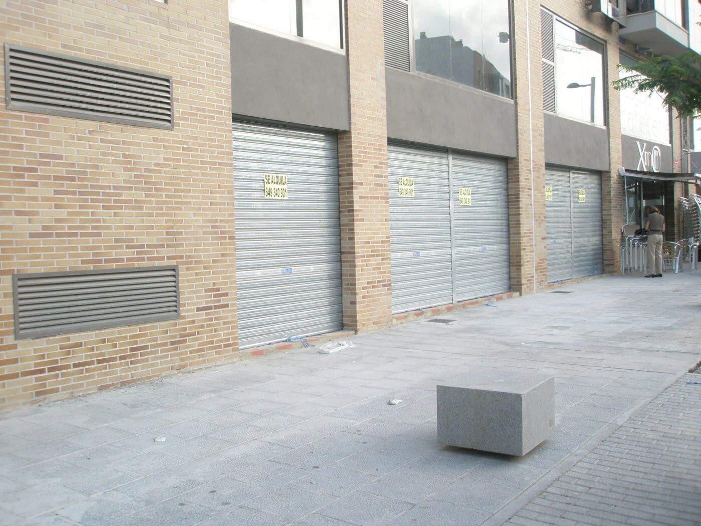 Retail in Torrent, Valencia for lease Construction Photo- Image 1 of 2